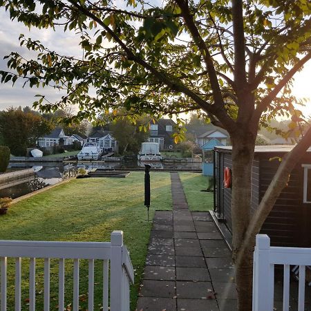 The Willows Wroxham Eksteriør bilde